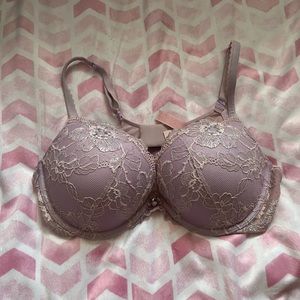 Lavender Lace Bra by VS size 38C